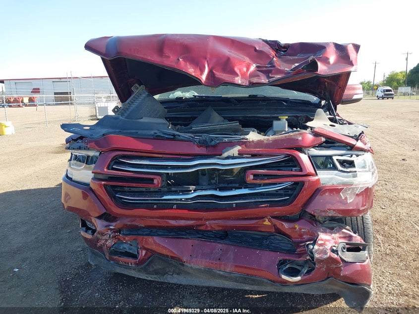 2022 RAM 1500 VIN: 1C6RREJT3NN143075