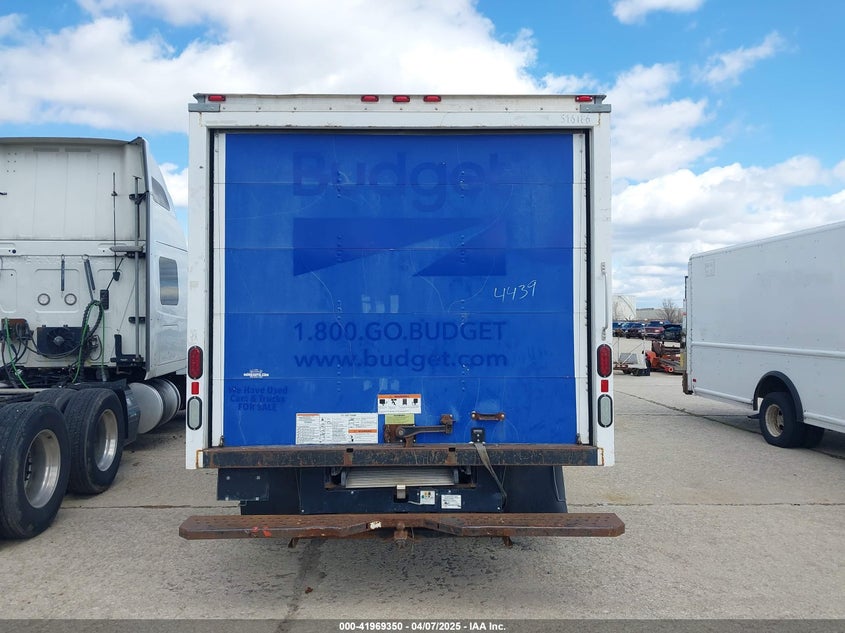 2015 Ford E-350 Cutaway VIN: 1FDWE3FL4FDA22420 Lot: 41969350