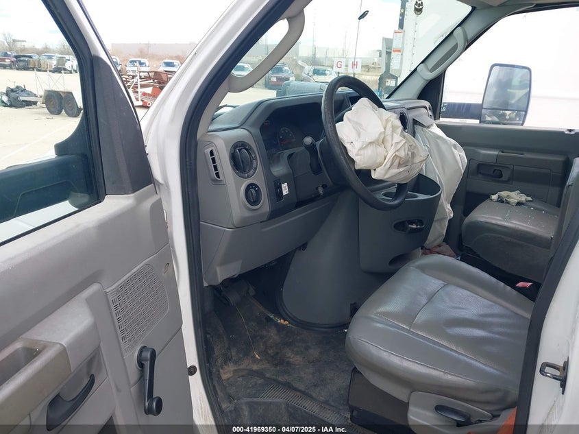 2015 Ford E-350 Cutaway VIN: 1FDWE3FL4FDA22420 Lot: 41969350