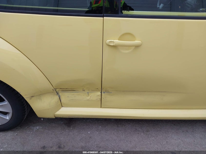 2009 VOLKSWAGEN NEW BEETLE VIN: 3VWRW31C09M514034