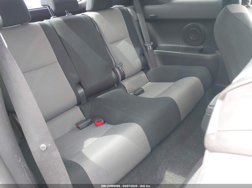 2015 SCION TC VIN: JTKJF5C73FJ008663