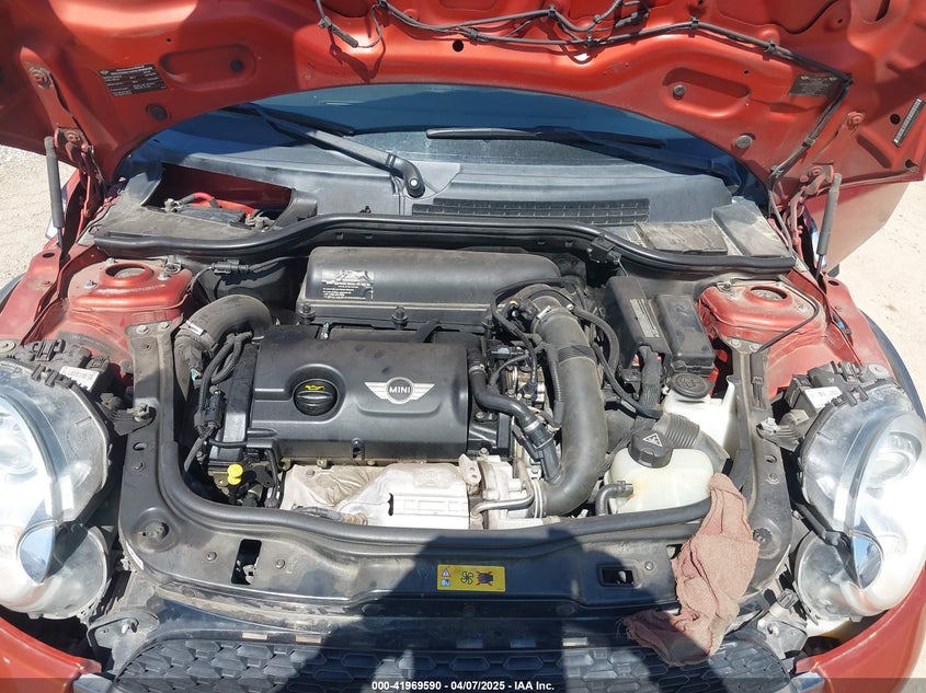 2012 MINI COOPER S VIN: WMWSV3C56CTY26211