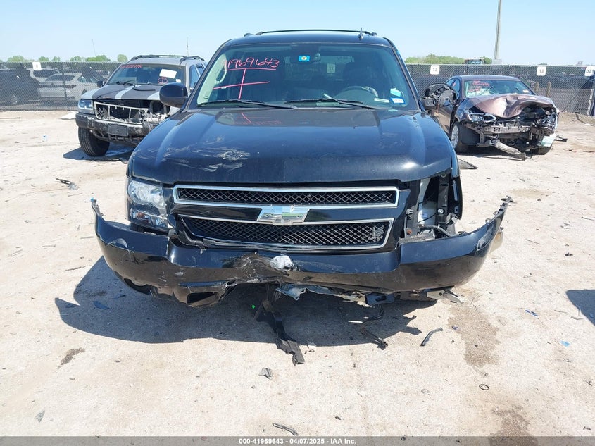 2013 CHEVROLET SUBURBAN VIN: 1GNSCJE0XDR255326