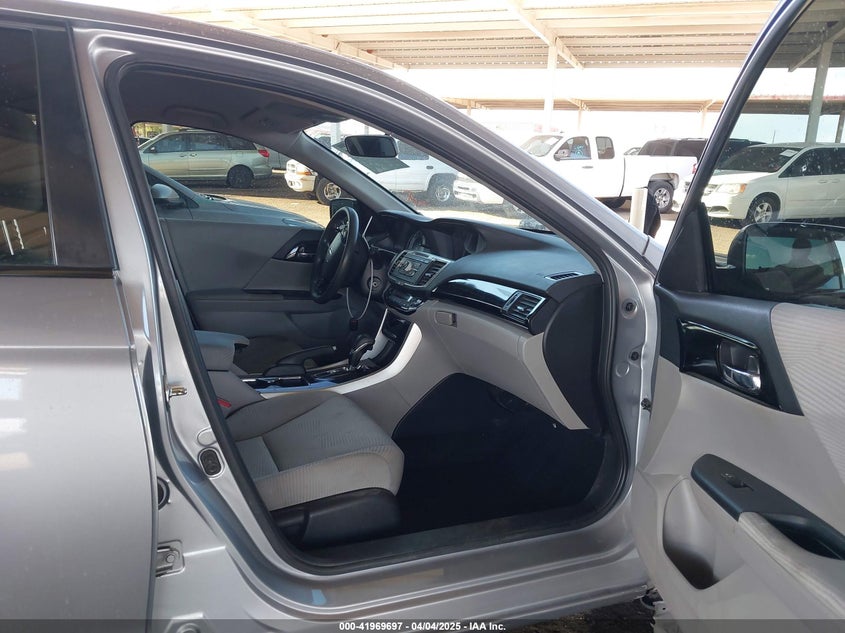 2017 HONDA ACCORD VIN: 1HGCR2F30HA286391