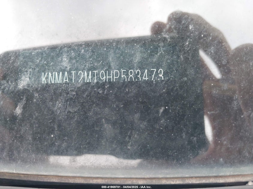 2017 NISSAN ROGUE S - KNMAT2MT9HP583473