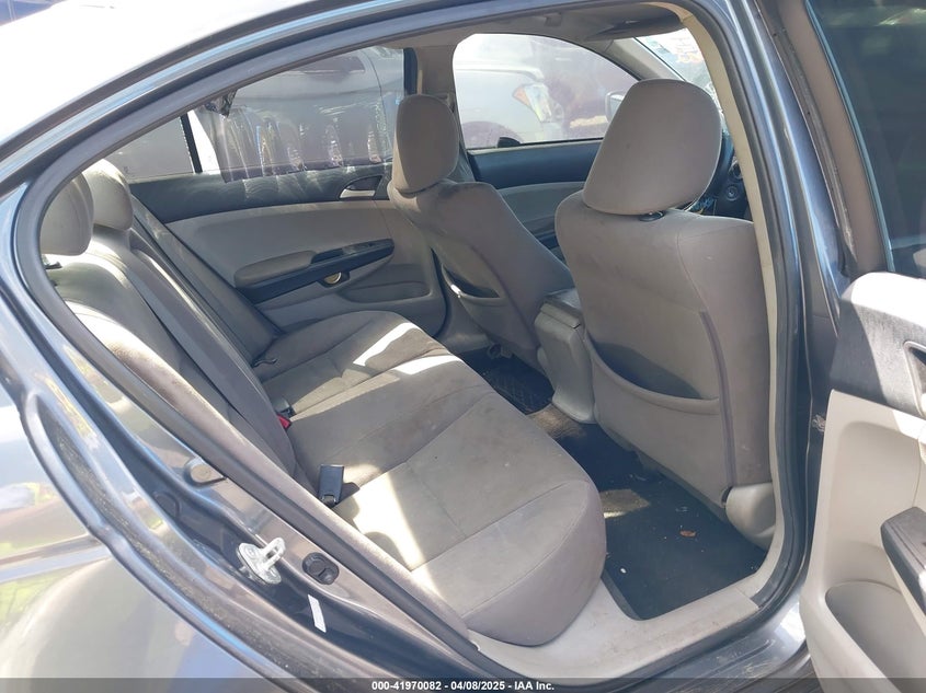 2011 HONDA ACCORD VIN: 1HGCP2F49BA015061