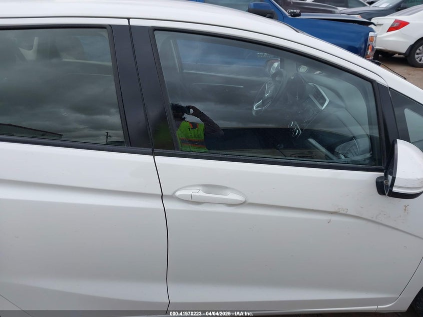 2016 HONDA FIT LX - JHMGK5H59GX039255