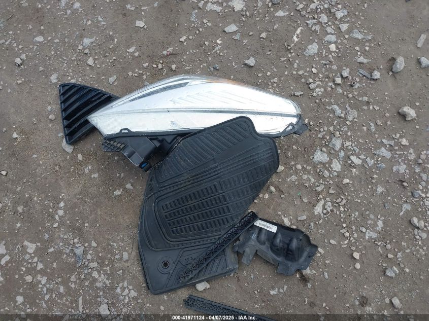 2017 Ford Escape Titanium VIN: 1FMCU9JD4HUD24141 Lot: 41971124