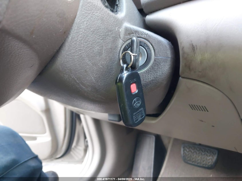 2006 TOYOTA CAMRY VIN: 4T1BE32K36U728581