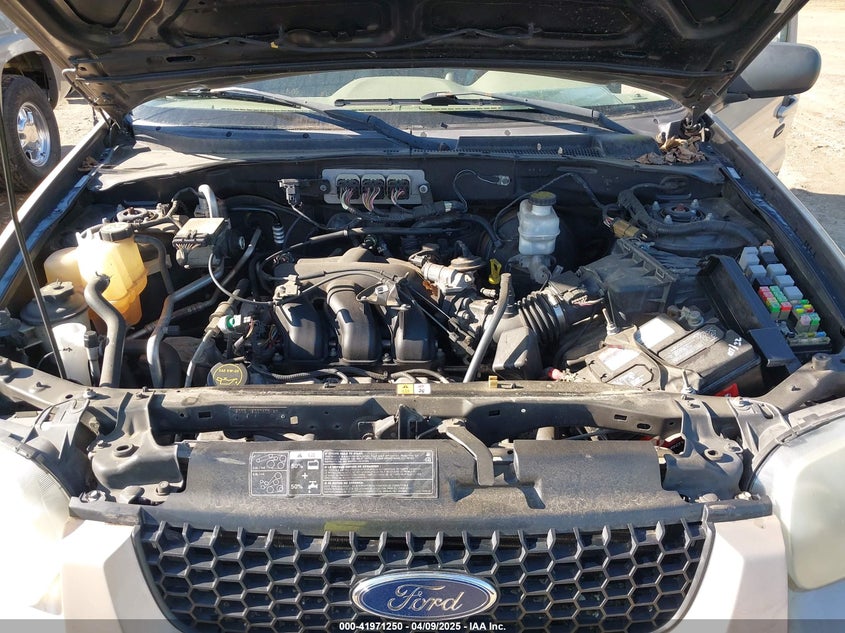 2007 FORD ESCAPE VIN: 1FMYU94197KA10762