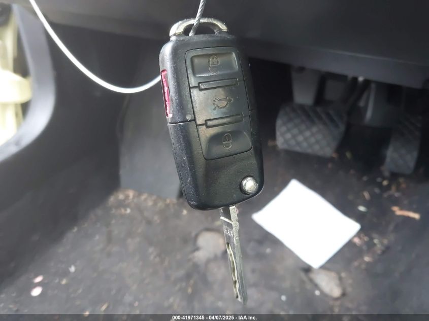 2006 Volkswagen New Beetle 2.5 VIN: 3VWSG31Y46M322525 Lot: 41971345