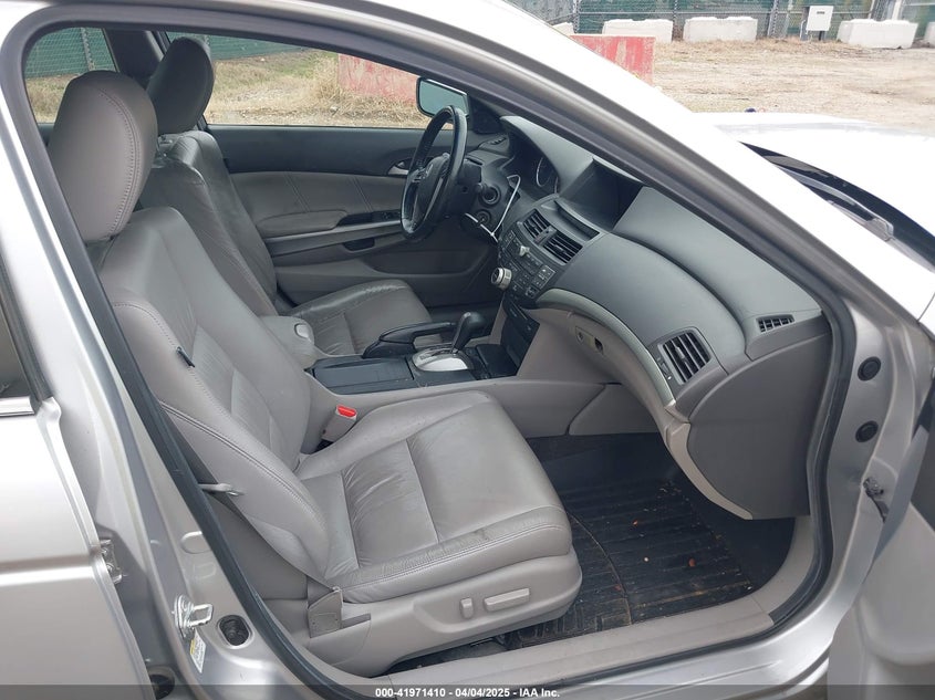 2010 HONDA ACCORD VIN: 1HGCP3F86AA012299
