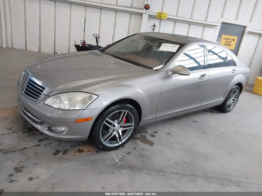 2007 MERCEDES-BENZ S 550 VIN: WDDNG71X07A081212