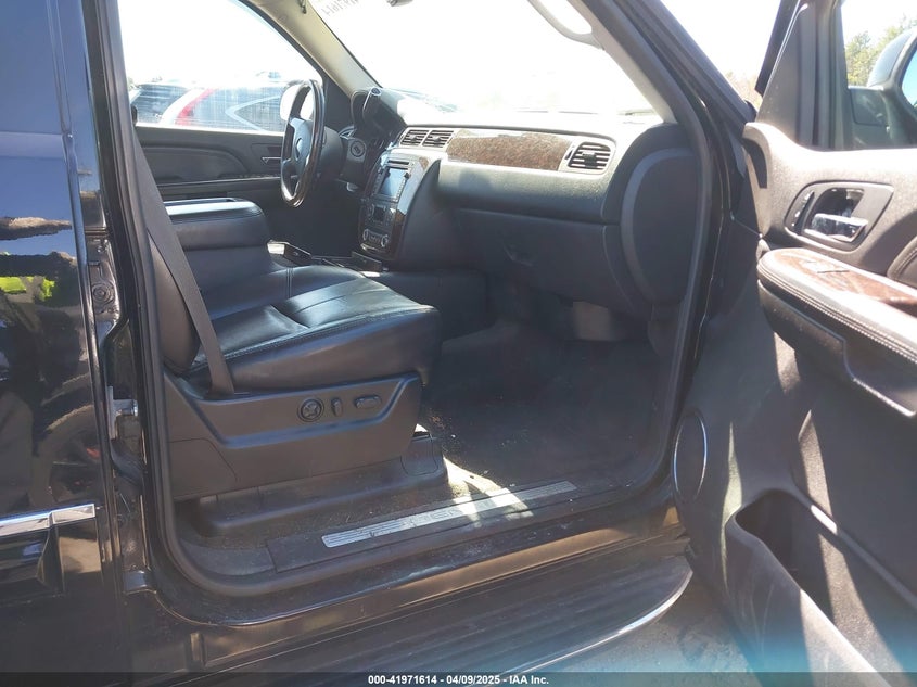 2007 GMC YUKON XL 1500 VIN: 1GKFK66897J344391