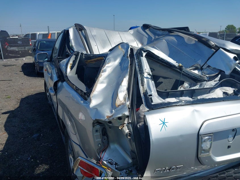 2006 HONDA PILOT VIN: 5FNYF284X6B035076