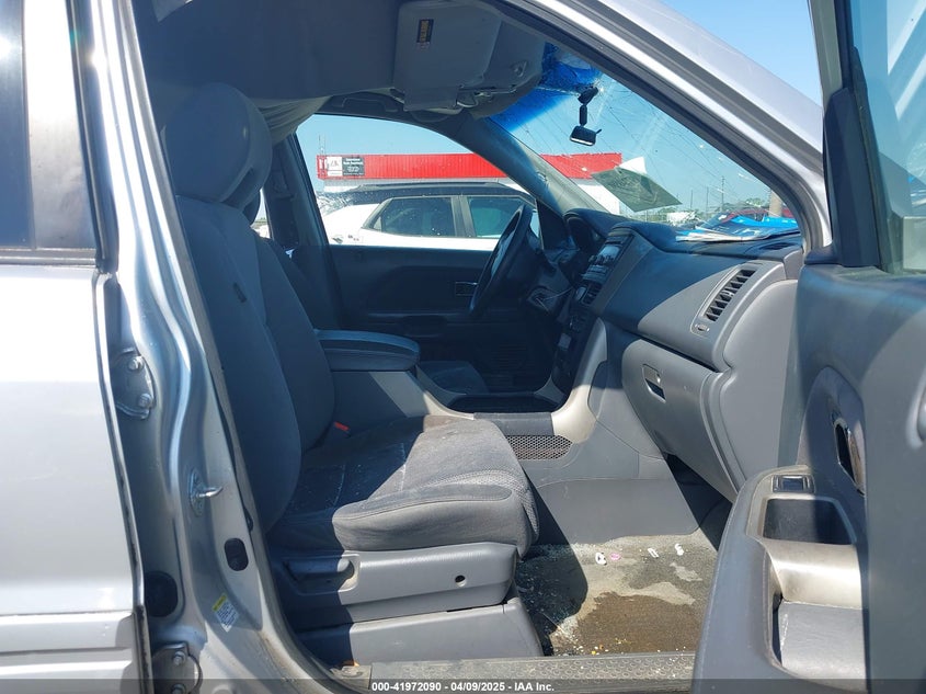 2006 HONDA PILOT VIN: 5FNYF284X6B035076