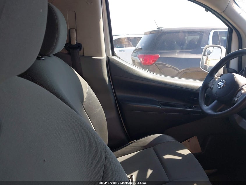 2017 NISSAN NV200 SV 3N6CM0KN6HK694348