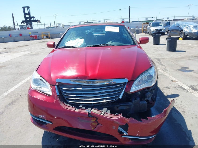 2013 CHRYSLER 200 VIN: 1C3BCBEB8DN592265