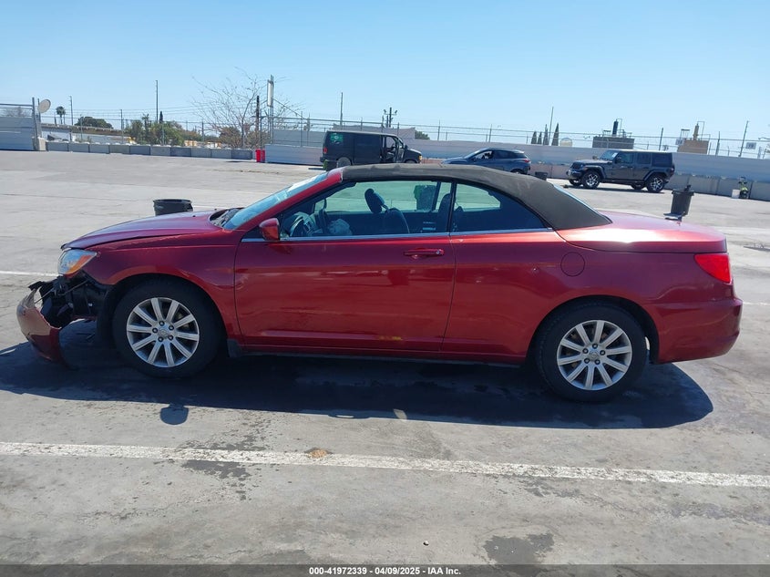 2013 CHRYSLER 200 VIN: 1C3BCBEB8DN592265