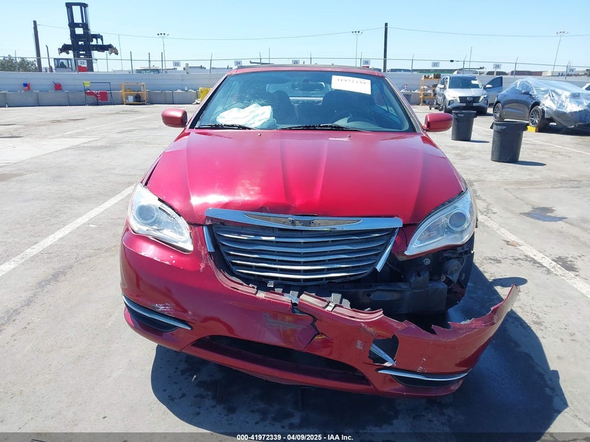 2013 CHRYSLER 200 VIN: 1C3BCBEB8DN592265