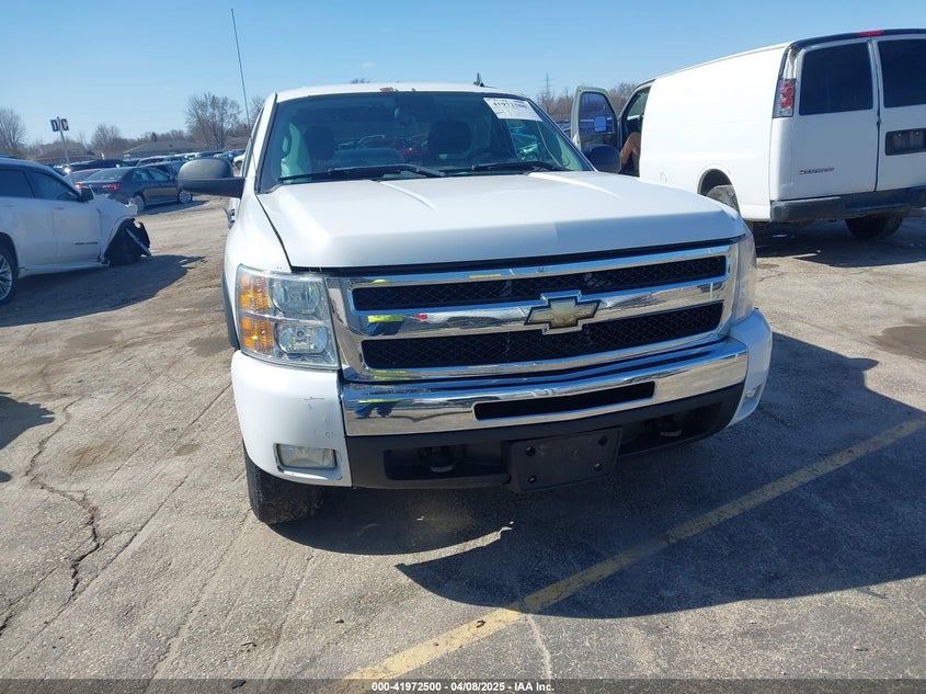 2011 CHEVROLET SILVERADO VIN: 3GCPKSE37BG376443
