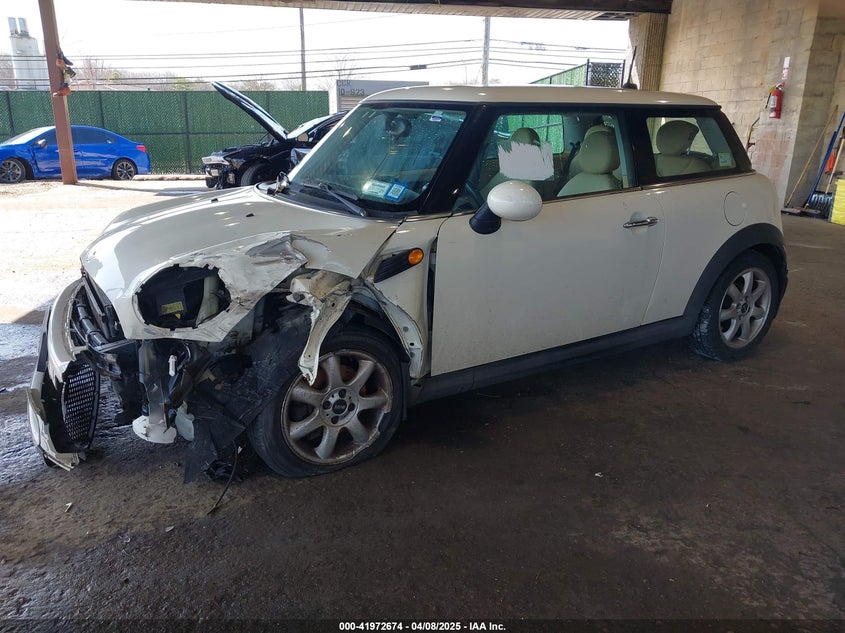 2007 MINI COOPER VIN: WMWMF33597TL67297