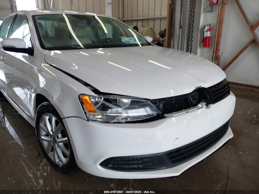 2011 VOLKSWAGEN JETTA VIN: 3VWDX7AJ8BM330849
