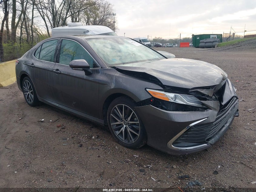 2022 TOYOTA CAMRY  (VIN: 4T1F11BK9NU052041)
