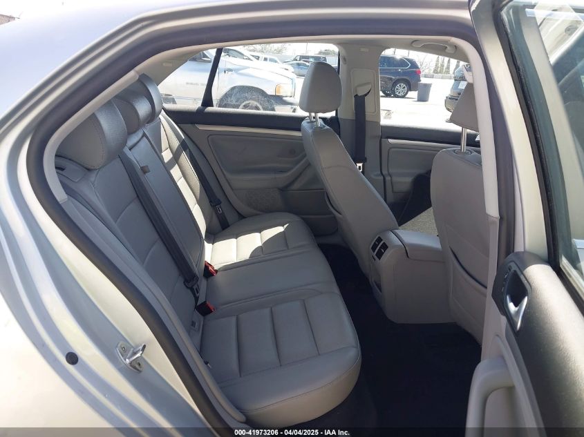 2008 Volkswagen Jetta Se/Sel VIN: 3VWRZ71K08M194590 Lot: 41973206