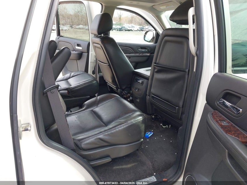 2010 GMC Yukon Denali VIN: 1GKUKEEFXAR289234 Lot: 41973433