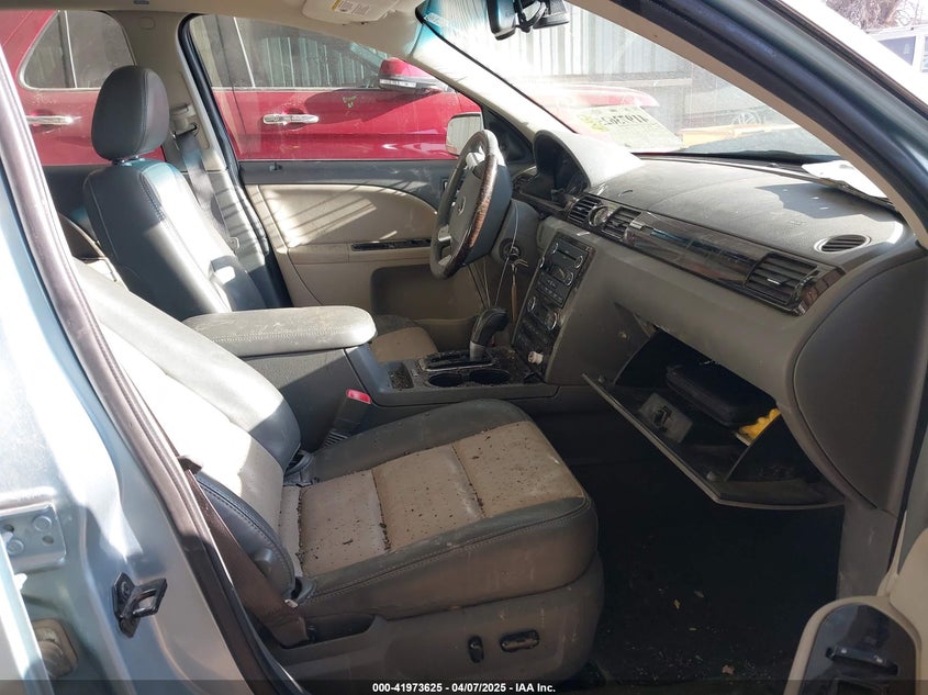 2008 MERCURY SABLE VIN: 1MEHM42W78G627375