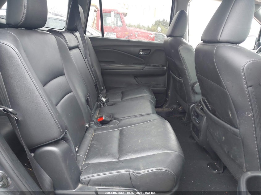 2021 HONDA PILOT VIN: 5FNYF6H28MB029117