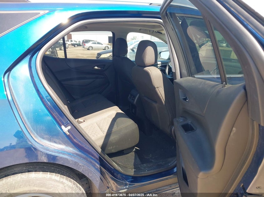 2019 CHEVROLET EQUINOX VIN: 2GNAXKEV2K6304674
