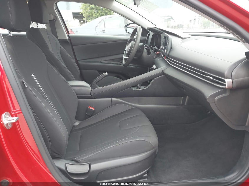 2021 HYUNDAI ELANTRA VIN: 5NPLM4AG8MH045412
