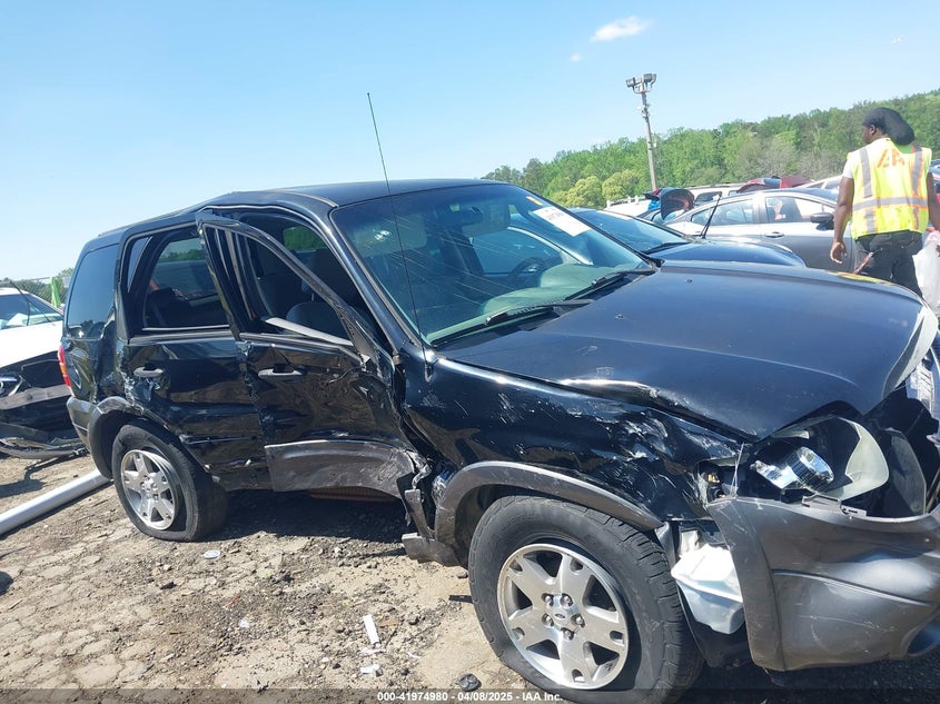 1FMYU03155KA69236 2005 FORD ESCAPE photo no. 13