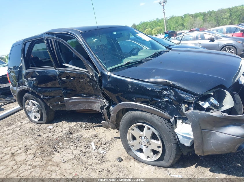 1FMYU03155KA69236 2005 FORD ESCAPE photo no. 6