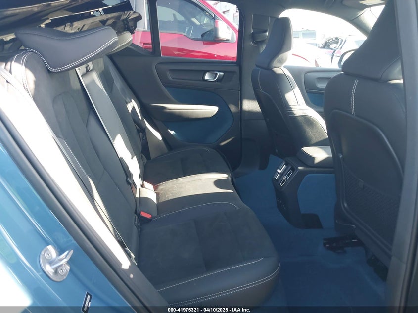 2023 VOLVO XC40 RECHARGE PURE ELECTRIC VIN: YV4ED3UM9P2012880