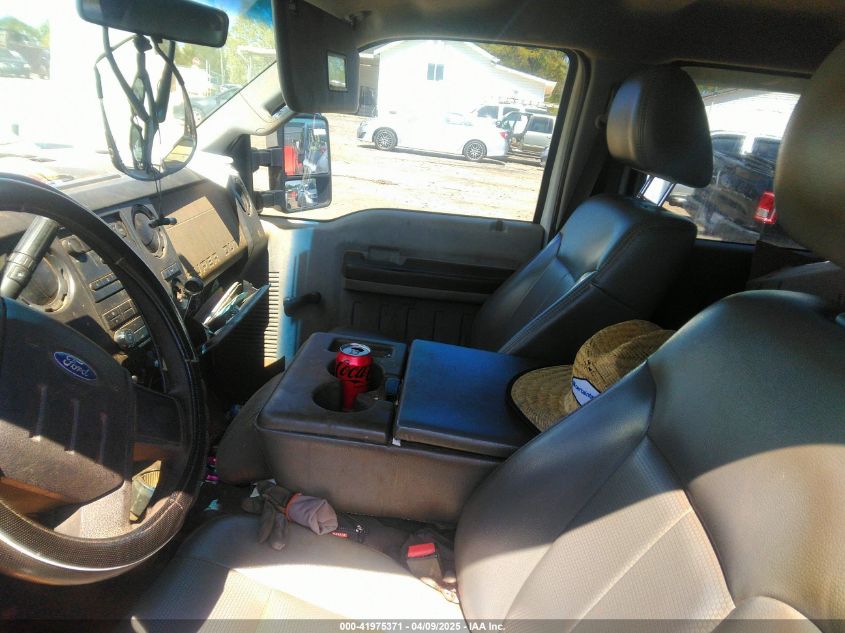 2011 Ford F-350 Chassis Xl VIN: 1FD8W3G66BEC80733 Lot: 41975371