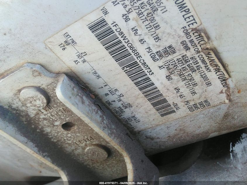 2011 Ford F-350 Chassis Xl VIN: 1FD8W3G66BEC80733 Lot: 41975371