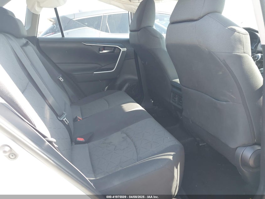 2021 TOYOTA RAV4 XLE - 2T3W1RFV0MW164381