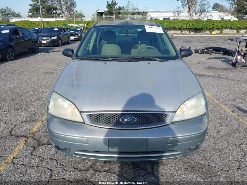 2006 FORD FOCUS VIN: 1FAFP34N66W109359