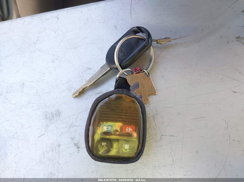 2006 FORD FOCUS VIN: 1FAFP34N66W109359