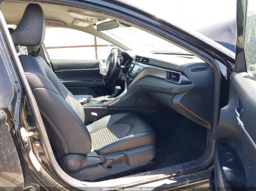 2019 TOYOTA CAMRY VIN: 4T1B11HK5KU689882