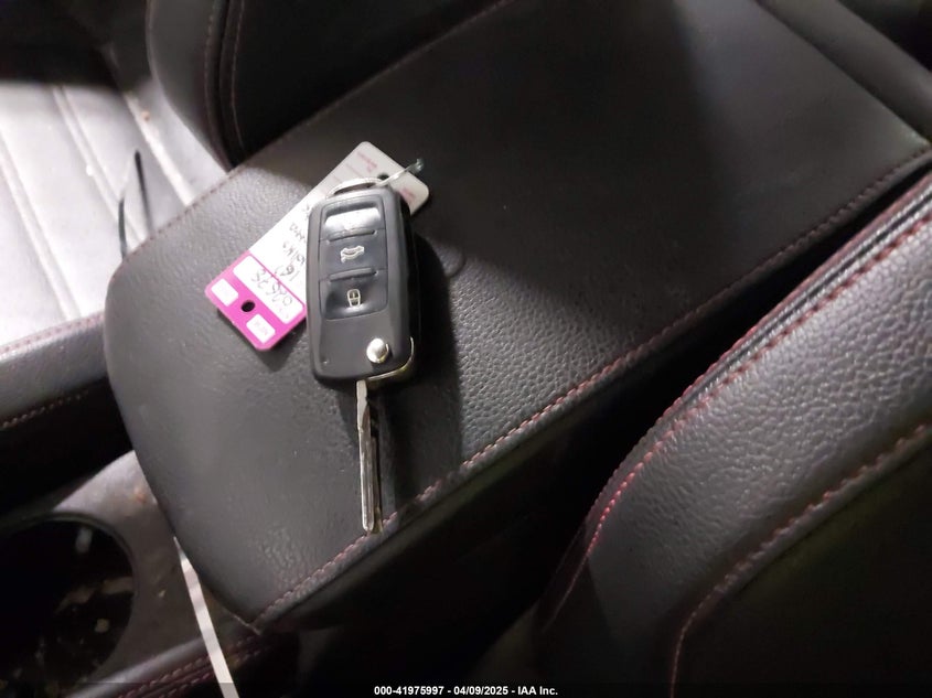 2016 VOLKSWAGEN JETTA 2.0T GLI SE - 3VW4T7AJ1GM416863