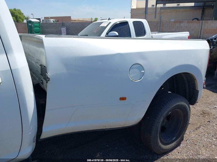 3D73Y4CLXBG521380 2011 RAM 3500 photo no. 12