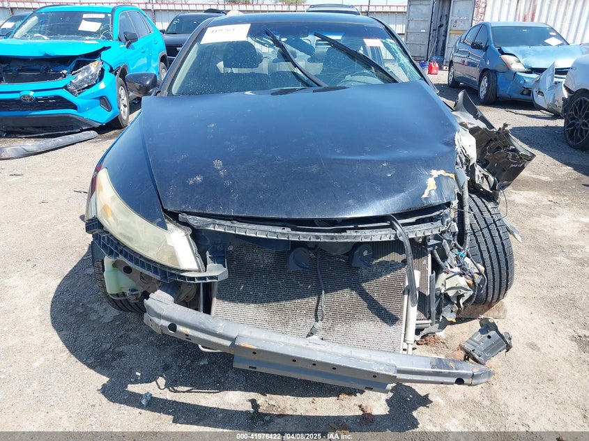 2008 HONDA ACCORD VIN: 1HGCS12808A009532