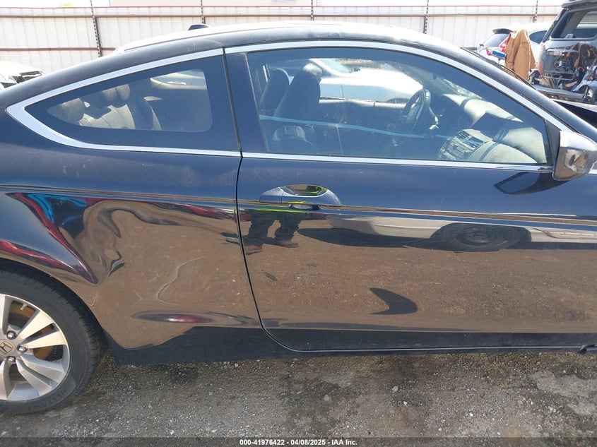 2008 HONDA ACCORD VIN: 1HGCS12808A009532