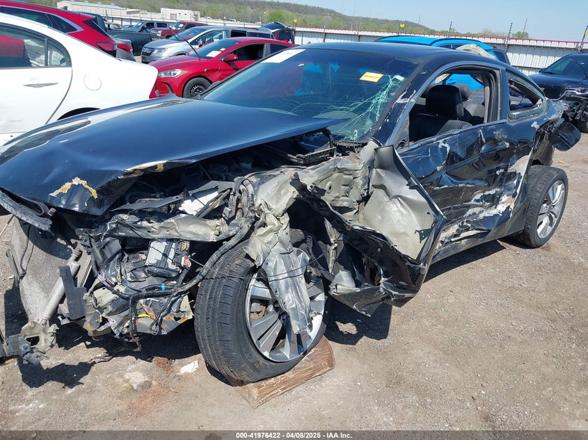 2008 HONDA ACCORD VIN: 1HGCS12808A009532