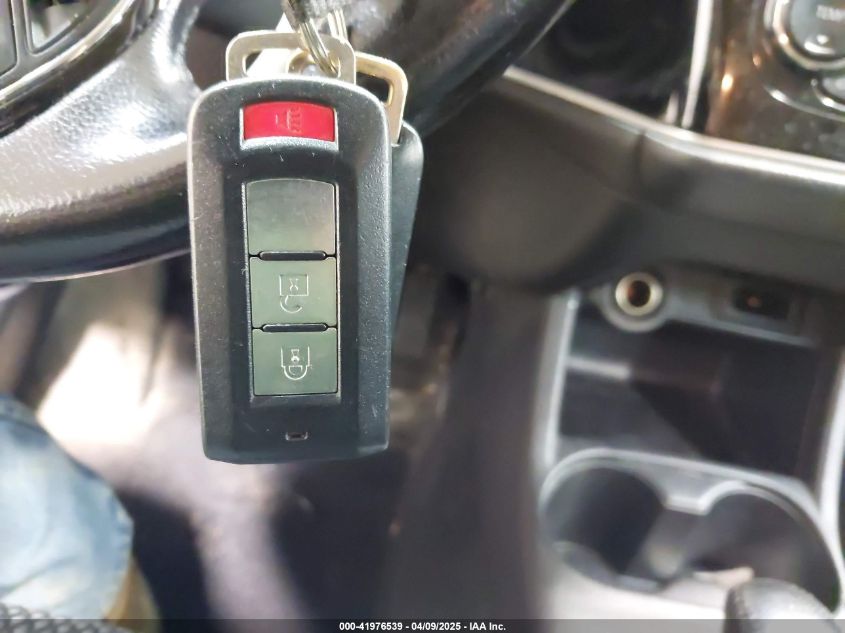 2016 Mitsubishi Outlander Es/Se/Sel VIN: JA4AZ3A32GZ055019 Lot: 41976539