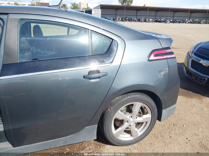 2011 CHEVROLET VOLT VIN: 1G1RD6E44BU103419